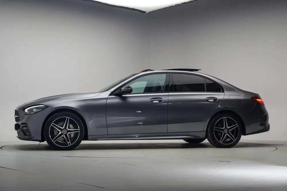 Mercedes-Benz C-Klasse 300 e AMG Night [ Soh 93 uit 2023, foto 2