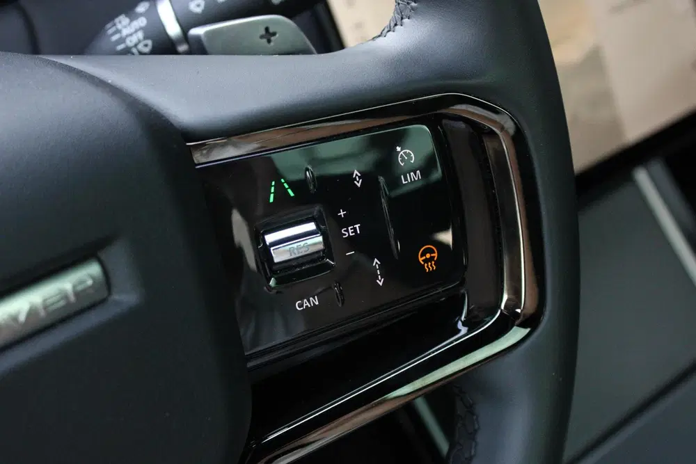 Land Rover Range Rover Evoque P300e Dynamic SE uit 2024, foto 11