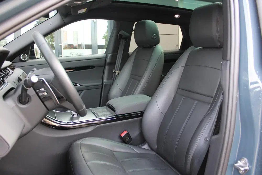 Land Rover Range Rover Evoque P300e Dynamic SE uit 2024, foto 6