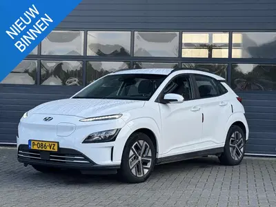 Hyundai KONA EV COMFORT 64 kWh (99% SOH) I AUTOMAAT I T uit 2022