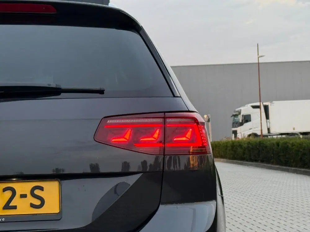 Volkswagen Passat Variant 1.4 TSI PHEV GTE IQ Trekhaak VT uit 2020, foto 9