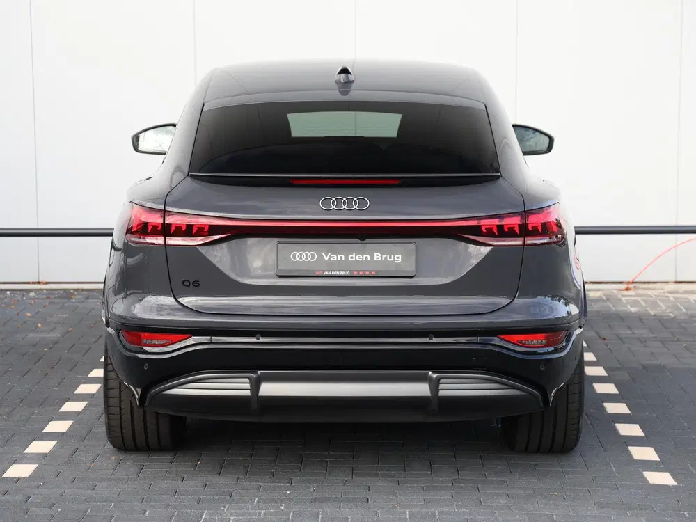 Audi Q6 e-tron S edition performance 100 kWh 306pk uit 2025, foto 6