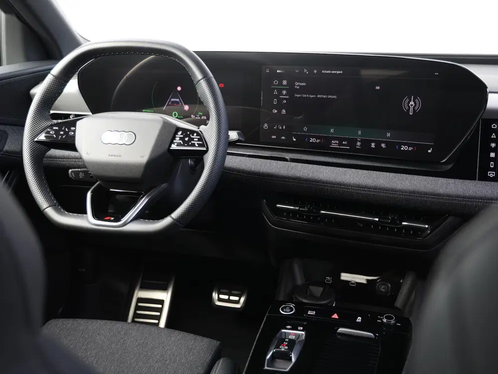Audi Q6 e-tron S edition performance 100 kWh 306pk uit 2025, foto 7