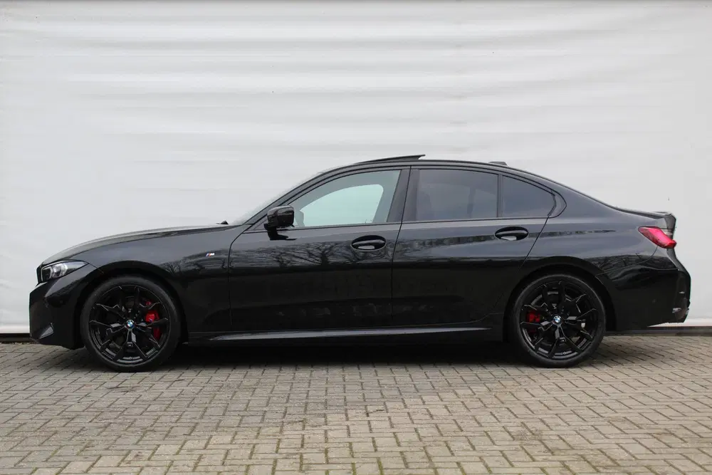 BMW 3-serie 330i xDrive M Sport Automaat uit 2026, foto 5
