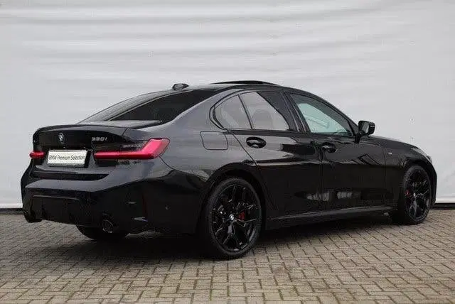 BMW 3-serie 330i xDrive M Sport Automaat uit 2026, foto 6