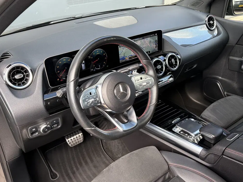 Mercedes-Benz B-Klasse 200 Business Solution AMG Automaat uit 2019, foto 14