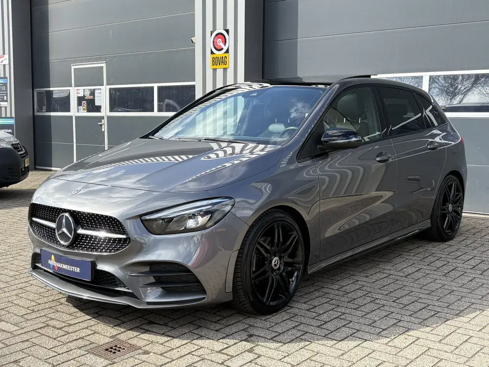 Mercedes-Benz B-Klasse 200 Business Solution AMG Automaat uit 2019, foto 3