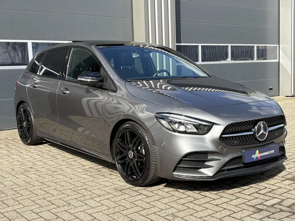 Mercedes-Benz B-Klasse 200 Business Solution AMG Automaat uit 2019, foto 4