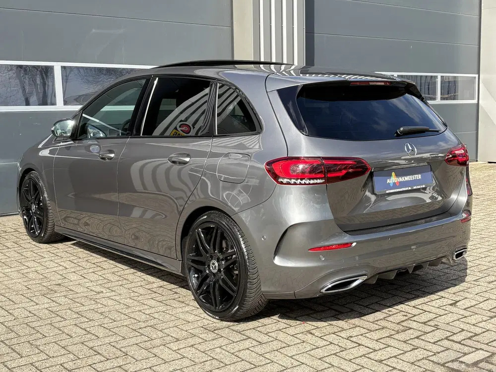 Mercedes-Benz B-Klasse 200 Business Solution AMG Automaat uit 2019, foto 7