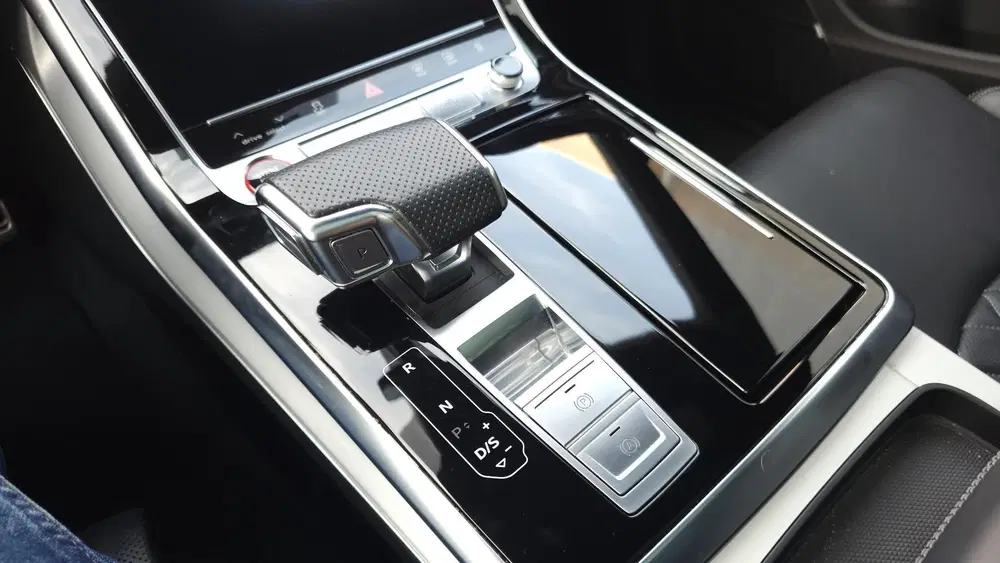 Audi SQ8 4.0 TFSI SQ8 quattro 508 PK uit 2022, foto 15