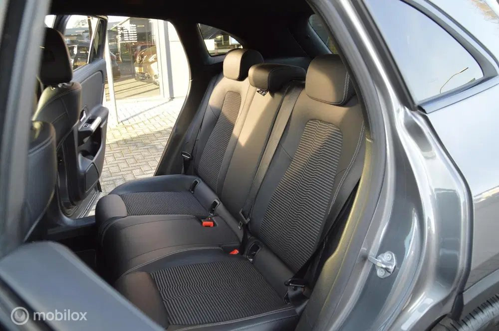 Mercedes-Benz GLA Mercedes GLA-klasse 250 e Luxury Line INCL uit 2023, foto 13