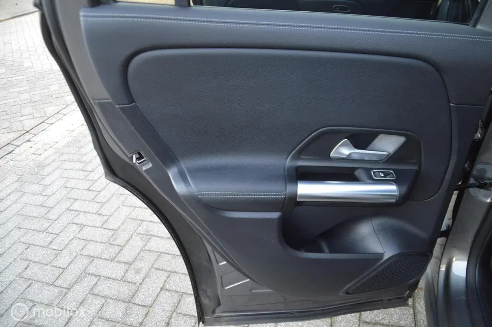 Mercedes-Benz GLA Mercedes GLA-klasse 250 e Luxury Line INCL uit 2023, foto 14
