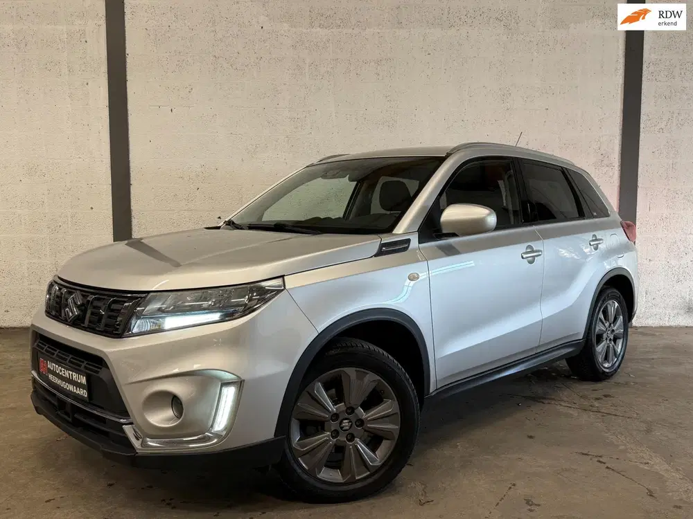 Suzuki Vitara 1.4 Boosterjet Smart Hybrid Navi uit 2021