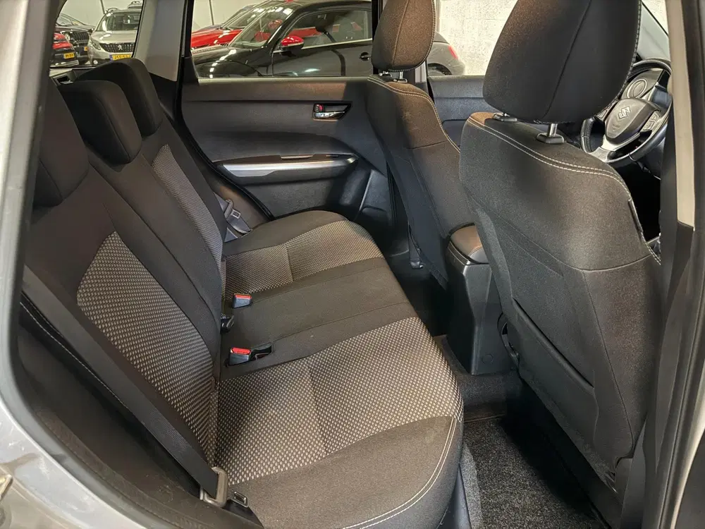 Suzuki Vitara 1.4 Boosterjet Smart Hybrid Navi uit 2021, foto 10