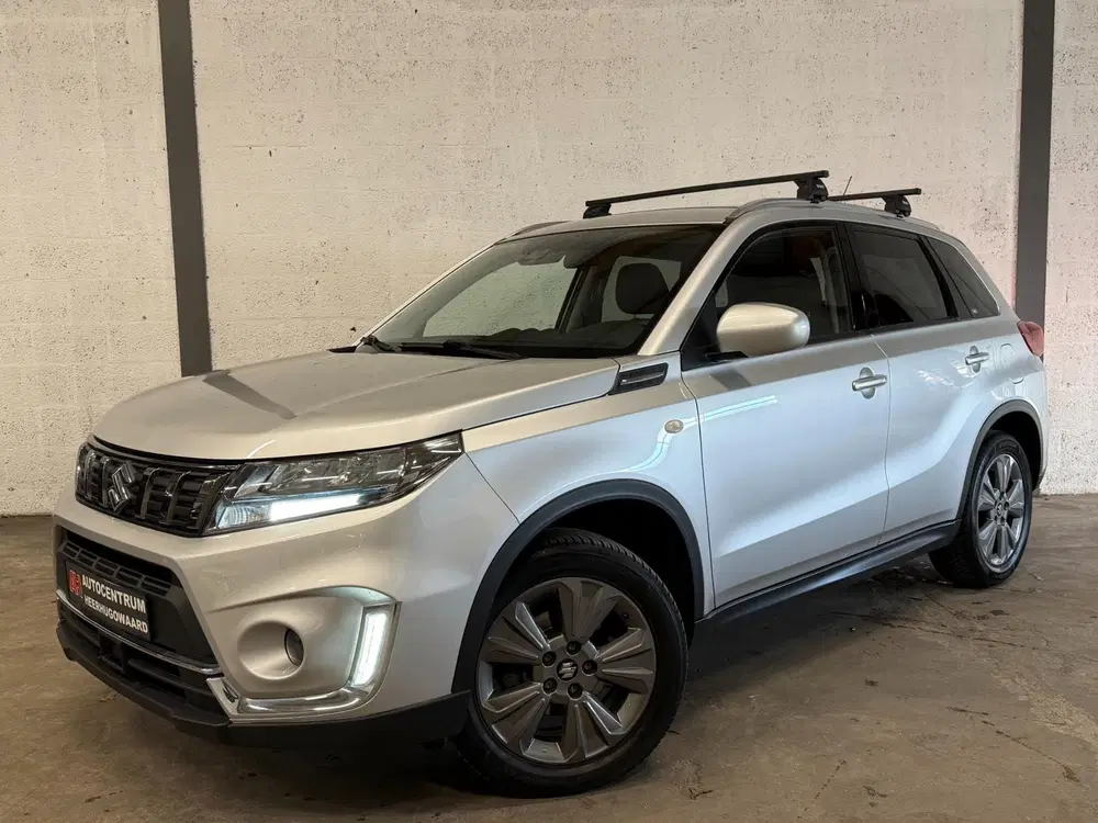 Suzuki Vitara 1.4 Boosterjet Smart Hybrid Navi uit 2021, foto 15