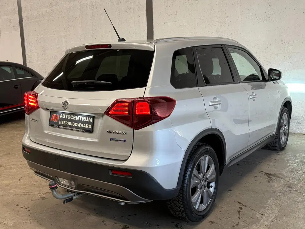 Suzuki Vitara 1.4 Boosterjet Smart Hybrid Navi uit 2021, foto 3
