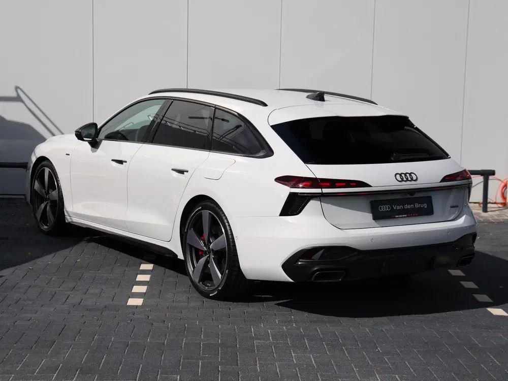 Audi A6 2.0 e-hybrid quattro S edition Competition uit 2025, foto 12