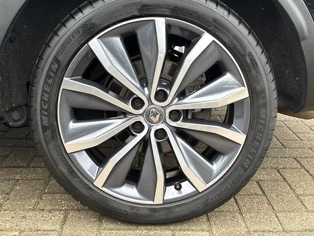 Renault Kadjar 1.3 TCe Intens CAMERA uit 2019, foto 13