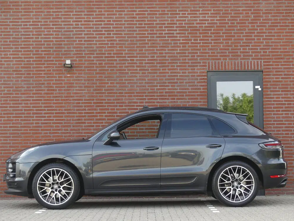Porsche Macan 2.0 T Panoramadak uit 2019, foto 3