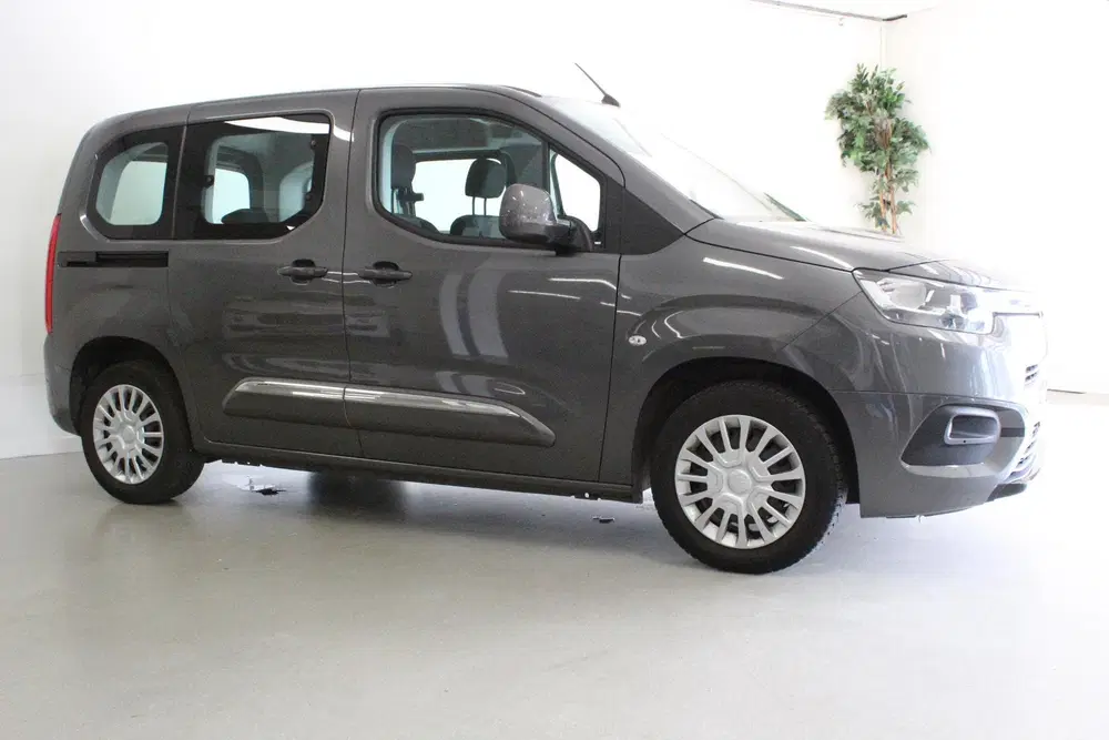 Toyota Proace City 1.2 Turbo Professional 5P. uit 2021, foto 2