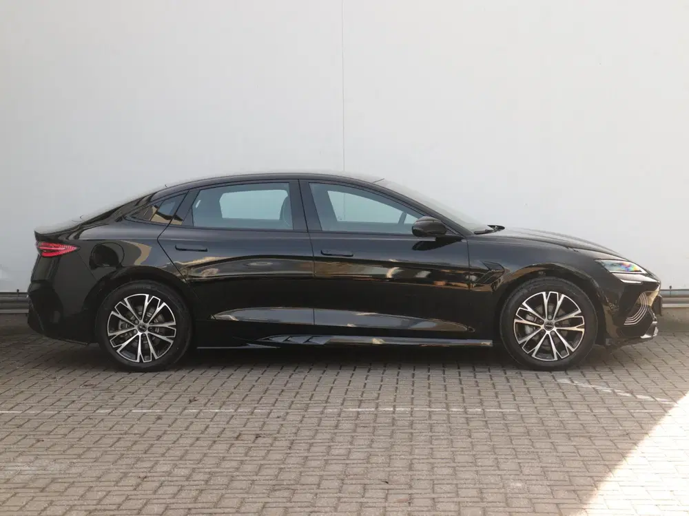 BYD Seal Business RWD MY2026 61.4 kWh uit 2026, foto 2