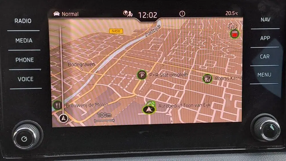Skoda Karoq 1.5 TSI 150pk Sportline Business DSG uit 2021, foto 10