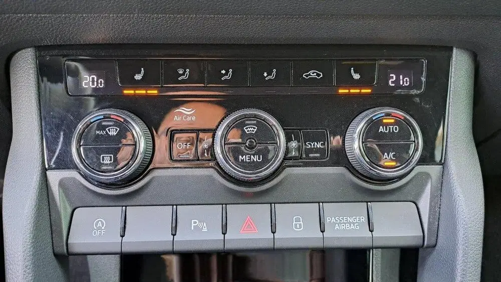 Skoda Karoq 1.5 TSI 150pk Sportline Business DSG uit 2021, foto 14