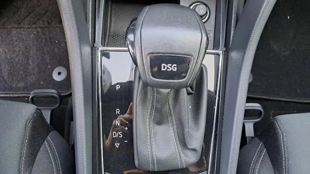 Skoda Karoq 1.5 TSI 150pk Sportline Business DSG uit 2021, foto 15