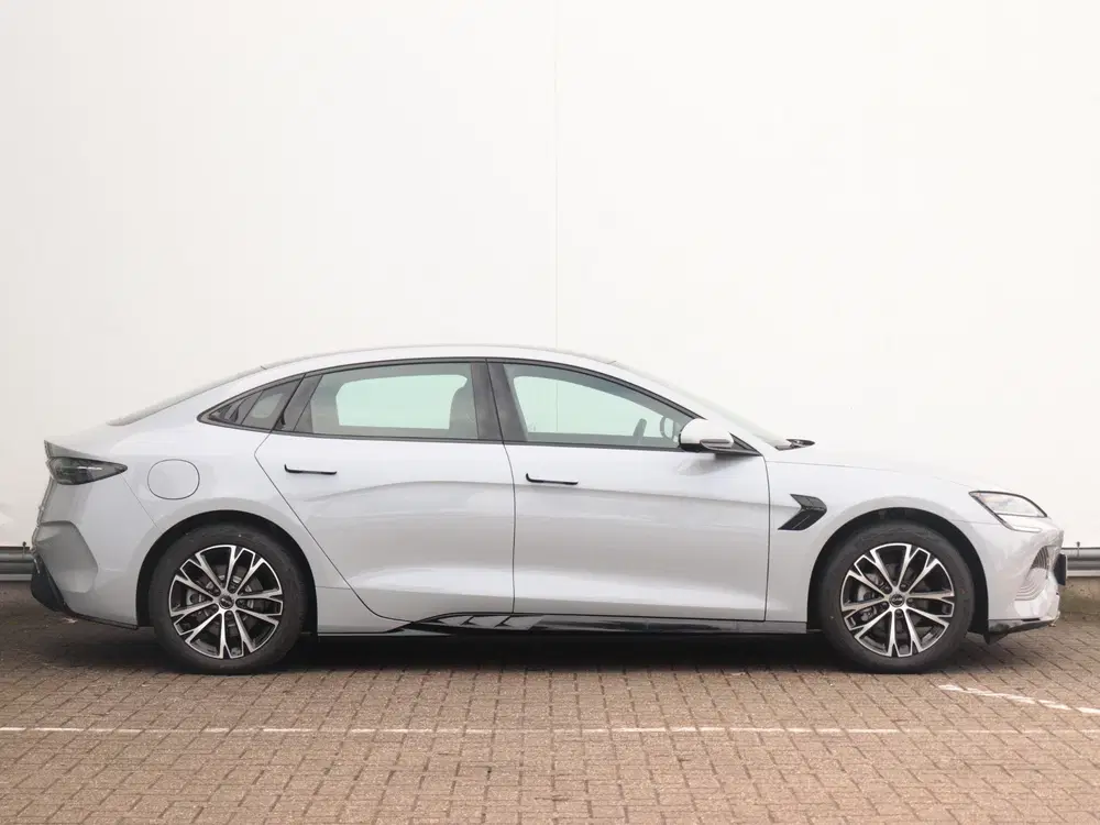 BYD Seal Business RWD MY2026 61.4 kWh uit 2026, foto 2