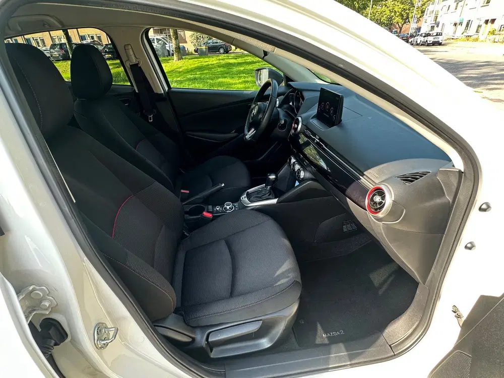 Mazda 2 1.5 Skyactiv-G Signature uit 2023, foto 13