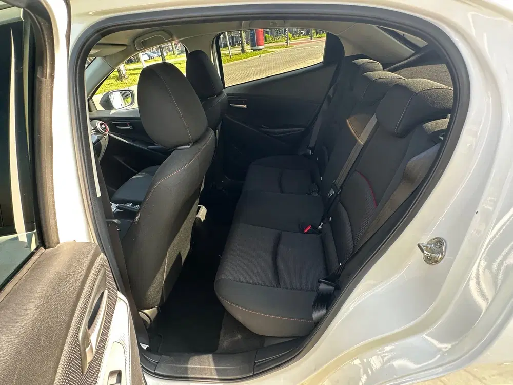 Mazda 2 1.5 Skyactiv-G Signature uit 2023, foto 15