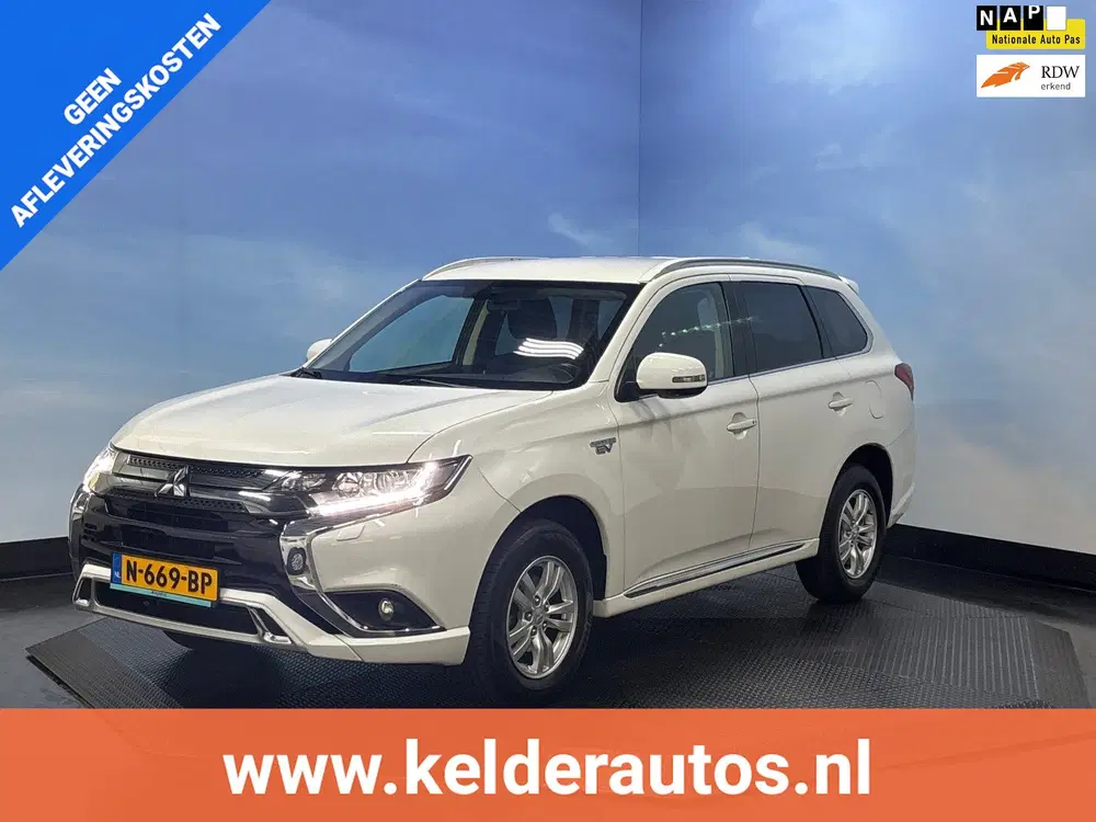 Mitsubishi Outlander 2.4 PHEV Pure Clima uit 2021