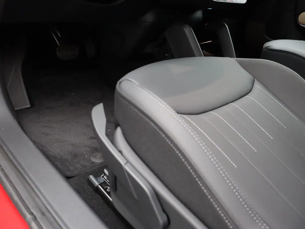 Mini Aceman E John Cooper Works Trim uit 2026, foto 14