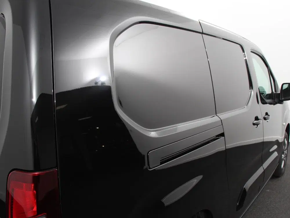 Opel Combo 1.5 BlueHDi 130PK L2 Automaat Apple Carpla uit 2024, foto 13