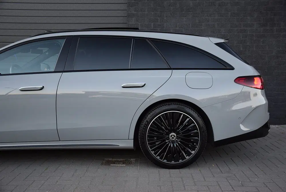 Mercedes-Benz E-Klasse 300 e Exclusive Line*AMG Pakke uit 2024, foto 11