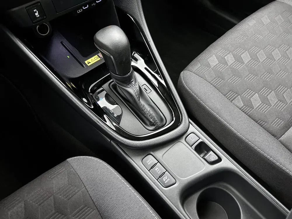 Toyota Yaris 1.5 Hybrid 115 Dynamic Comfort Pack uit 2025, foto 12
