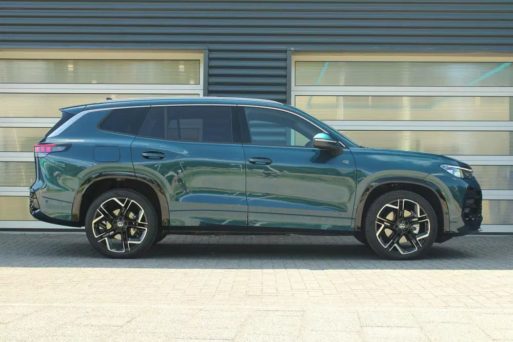 Volkswagen Tayron 1.5 eHybrid 204pk R-Line Edition uit 2026, foto 3
