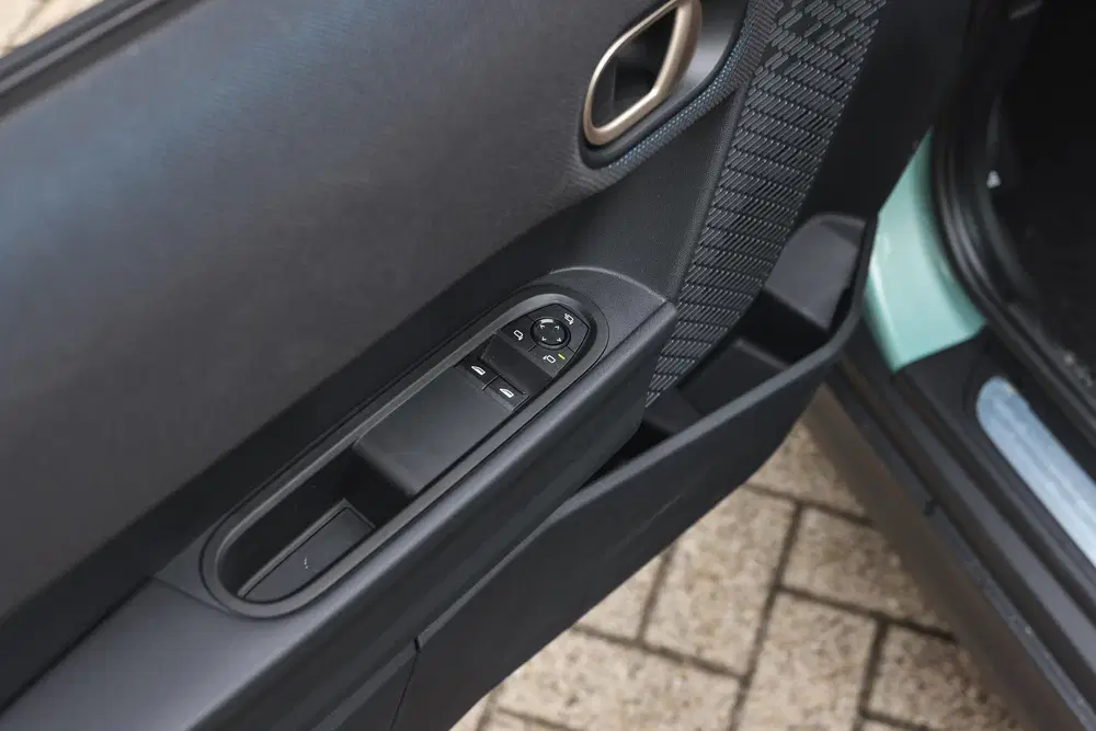 Mini Hatchback Cooper C Automaat uit 2025, foto 12