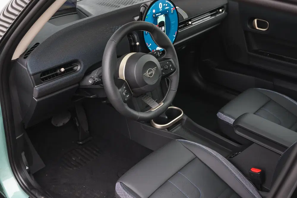 Mini Hatchback Cooper C Automaat uit 2025, foto 8
