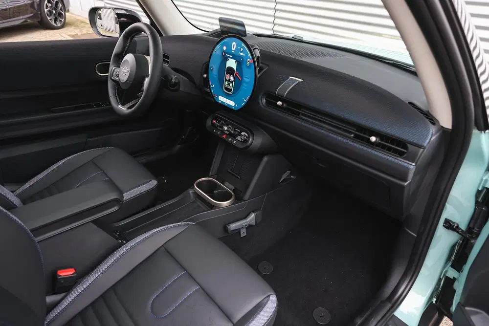 Mini Hatchback Cooper C Automaat uit 2025, foto 9