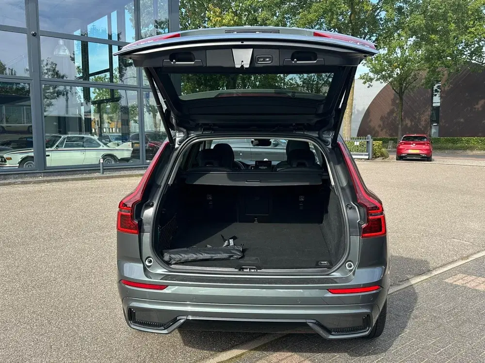 Volvo XC60 2.0 T8 AWD Plug-in hybrid Ultra Dark FABR. uit 2026, foto 11