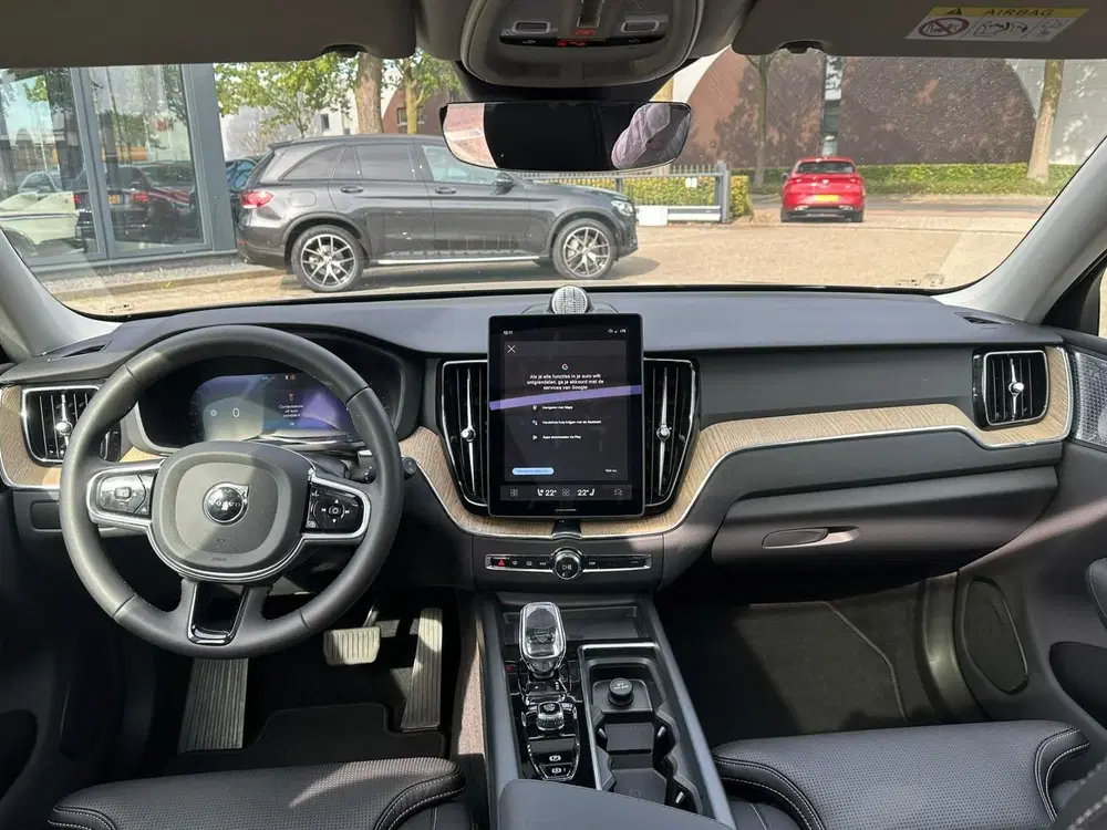 Volvo XC60 2.0 T8 AWD Plug-in hybrid Ultra Dark FABR. uit 2026, foto 3