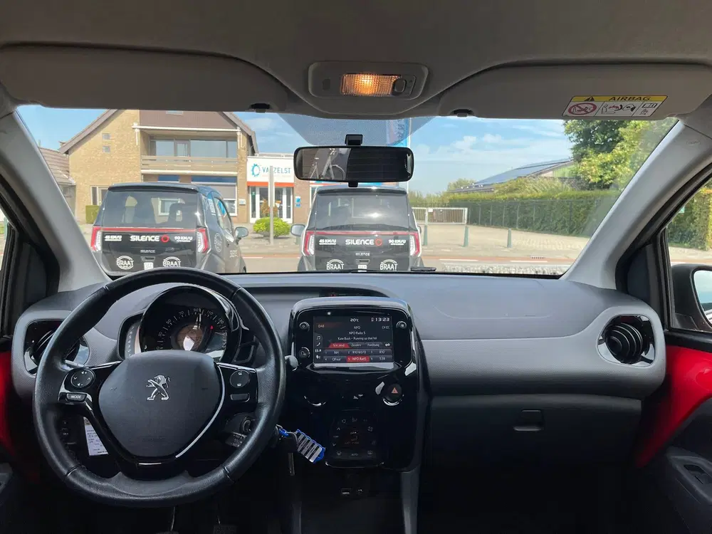 Peugeot 108 1.0 Allure l CLIMA l CARPLAY l CRUISE l AL uit 2021, foto 6