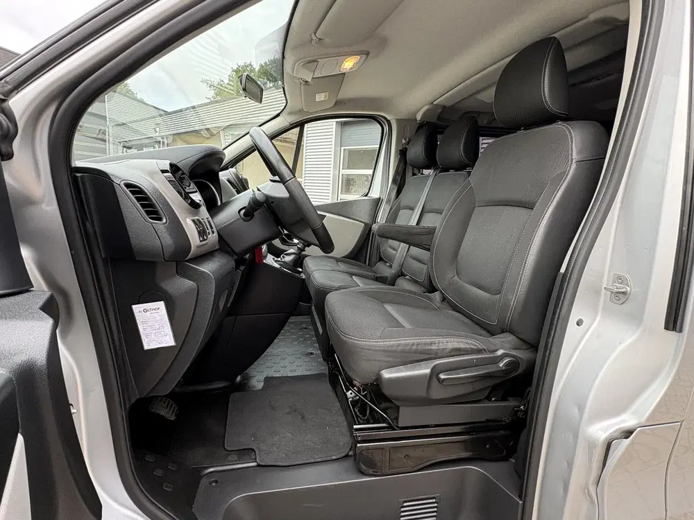 Renault Trafic 1.6 dCi Grand Authentique Energy uit 2019, foto 13