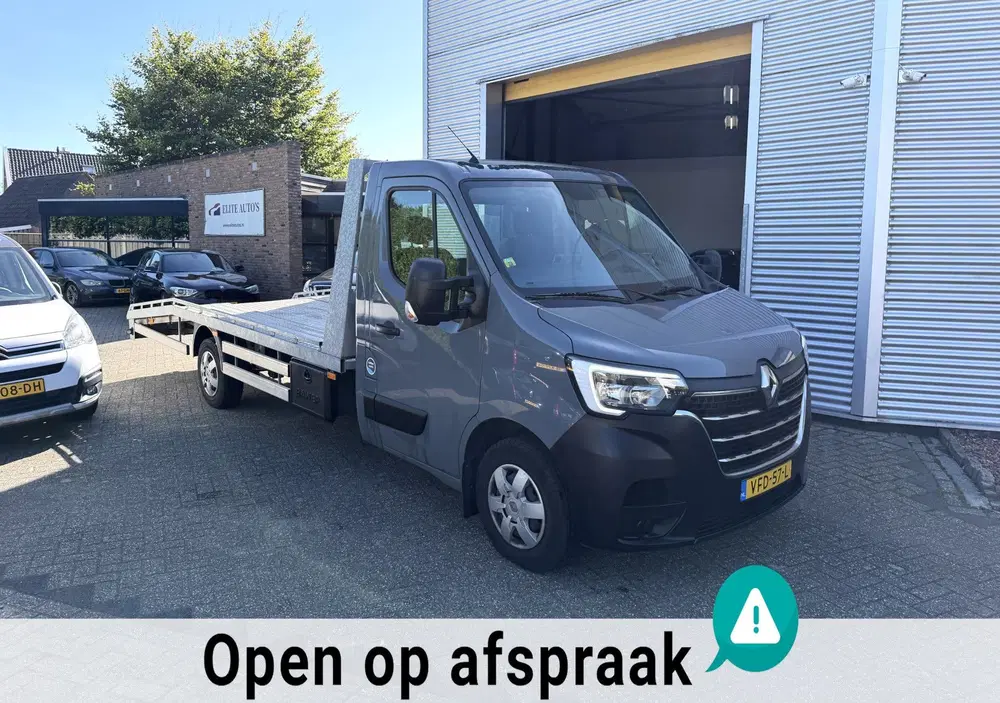 Renault Master uit 2020, foto 4