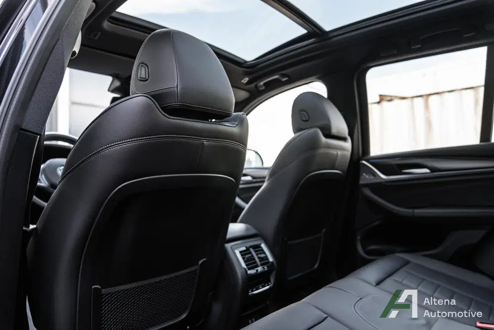 BMW X3 xDrive30e High Executive M-sport uit 2022, foto 12