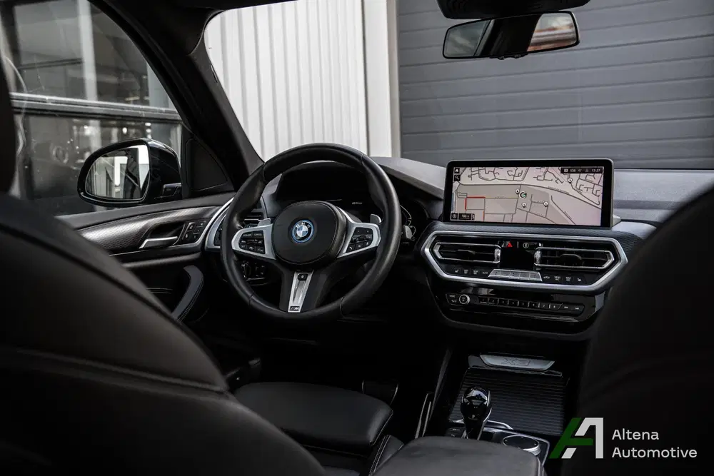 BMW X3 xDrive30e High Executive M-sport uit 2022, foto 15