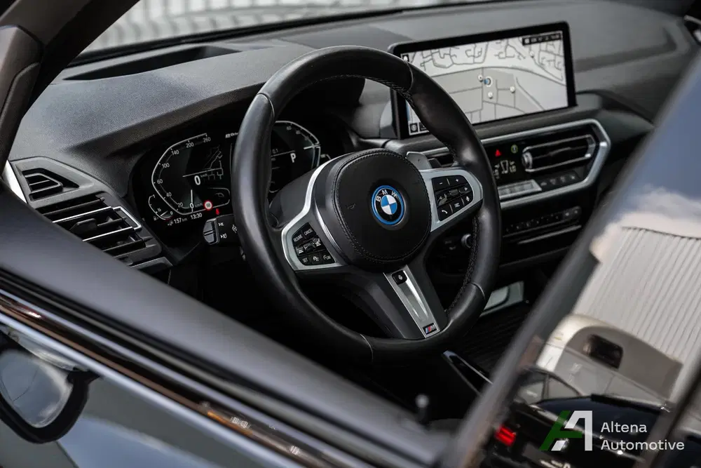 BMW X3 xDrive30e High Executive M-sport uit 2022, foto 5