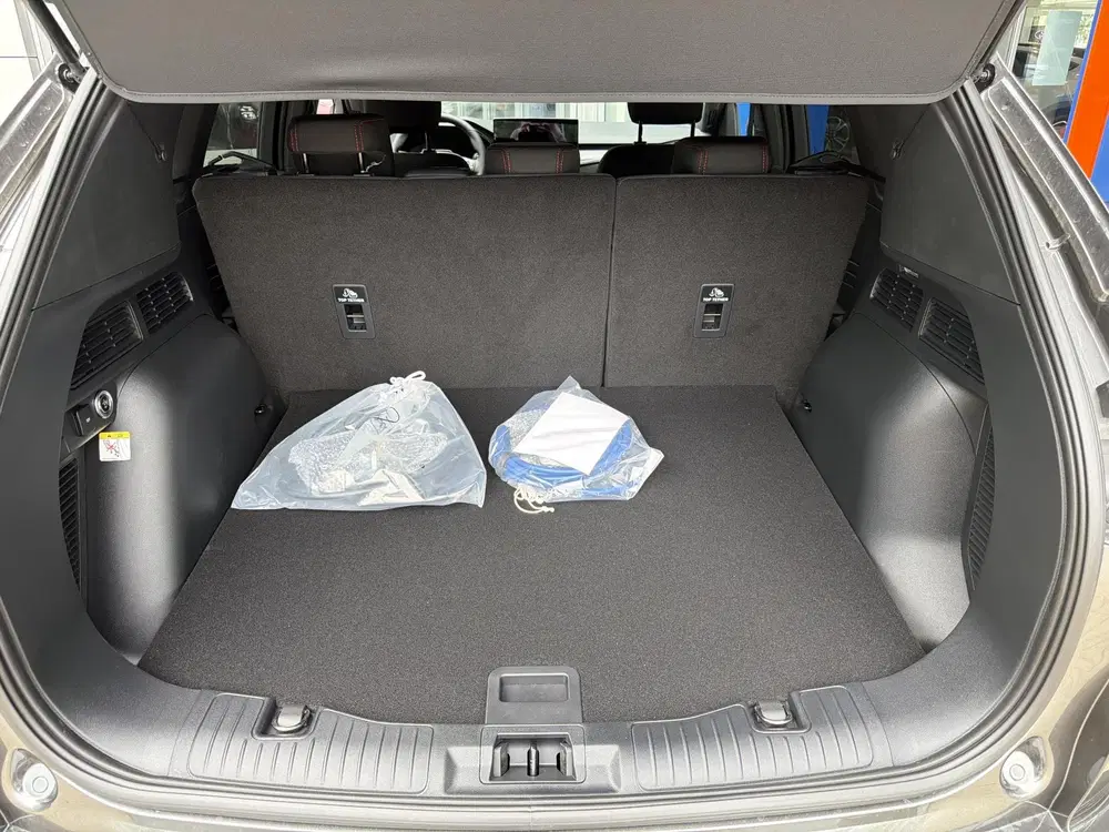 Ford Kuga 2.5 PHEV ST-Line uit 2026, foto 7