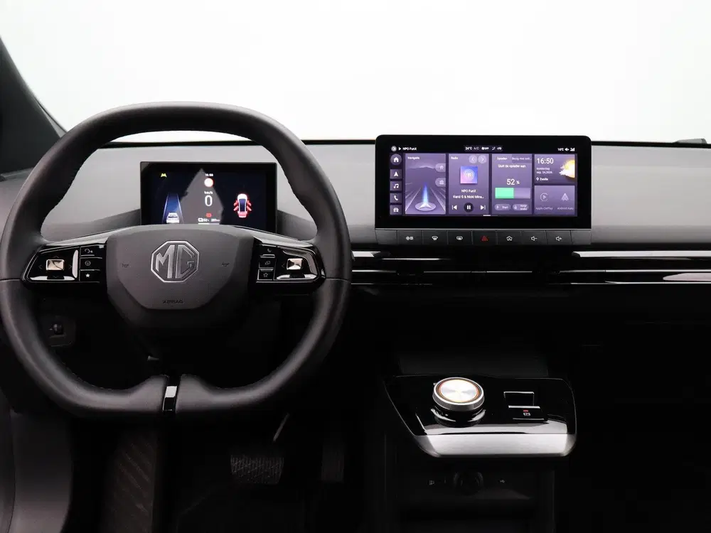 MG MG4 Luxury 64 kWh uit 2023, foto 7